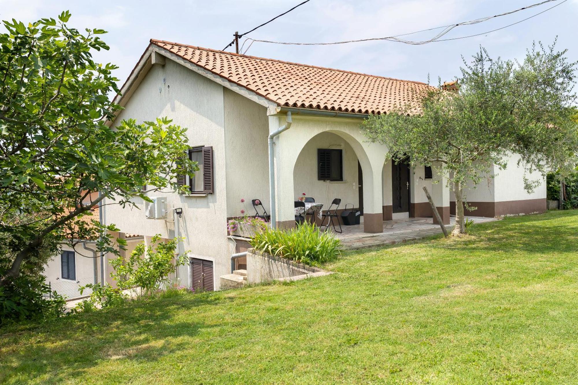 Apartment Cipresa *